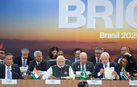 El primer ministro Modi en la 17.ª Cumbre del BRICS celebrada en Río de Janeiro