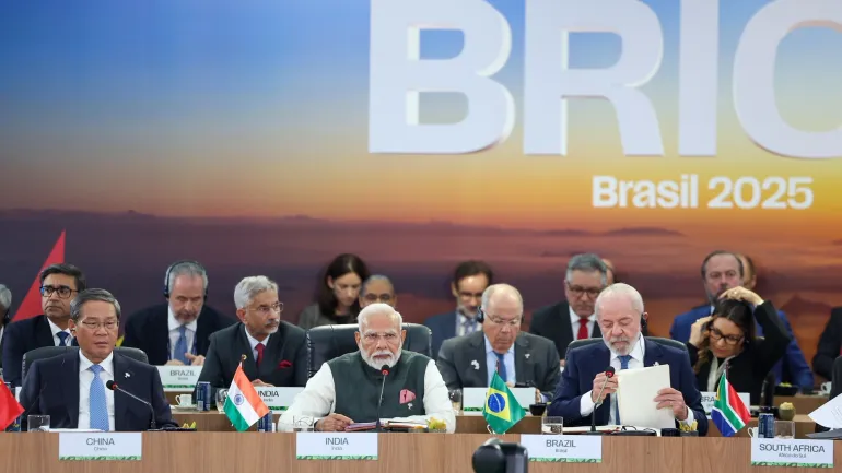El primer ministro Modi en la 17.ª Cumbre del BRICS celebrada en Río de Janeiro